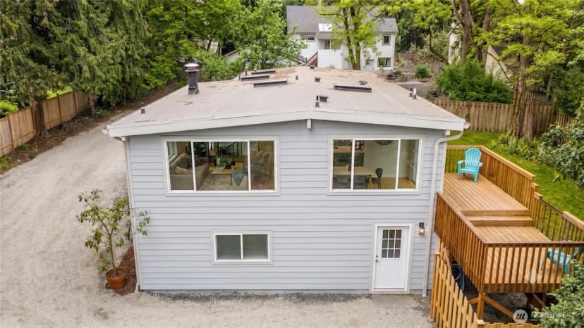 Property photo for 12569 37th Avenue Ne, Seattle photo 32
