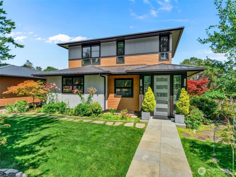 Property photo for 302 T Street, Port Townsend photo 4
