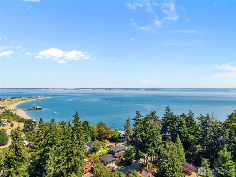 Property photo for 302 T Street, Port Townsend photo 3