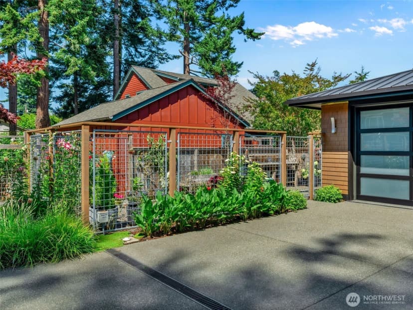 Property photo for 302 T Street, Port Townsend photo 36