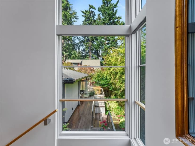 Property photo for 302 T Street, Port Townsend photo 24