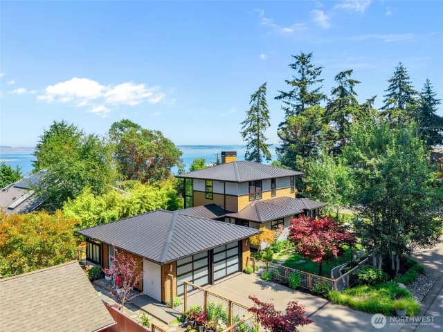 Property photo for 302 T Street, Port Townsend