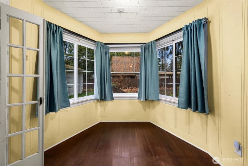 Property photo for 12027 10th Avenue S, Seattle photo 10