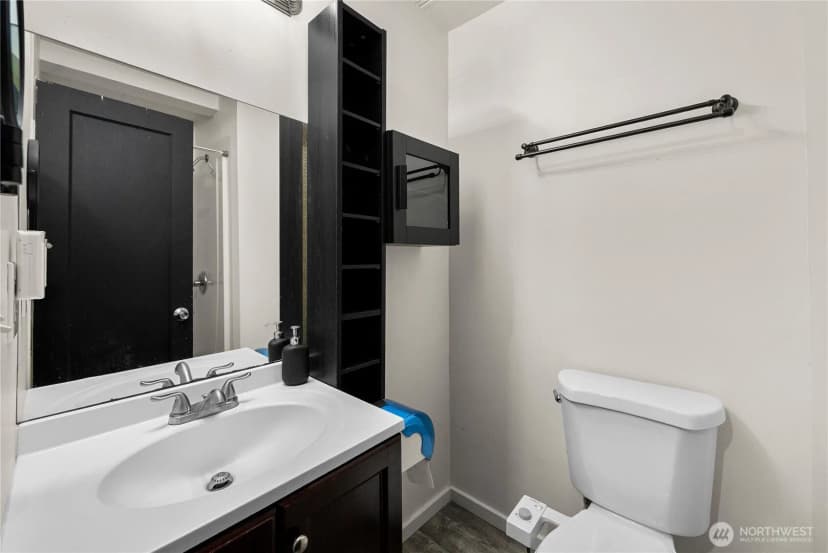 Property photo for 12027 10th Avenue S, Seattle photo 26