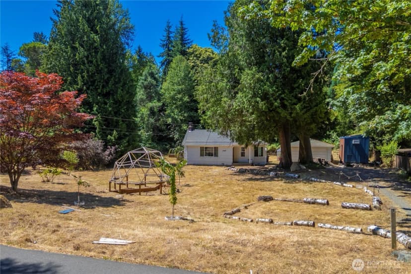 Property photo for 12027 10th Avenue S, Seattle photo 3