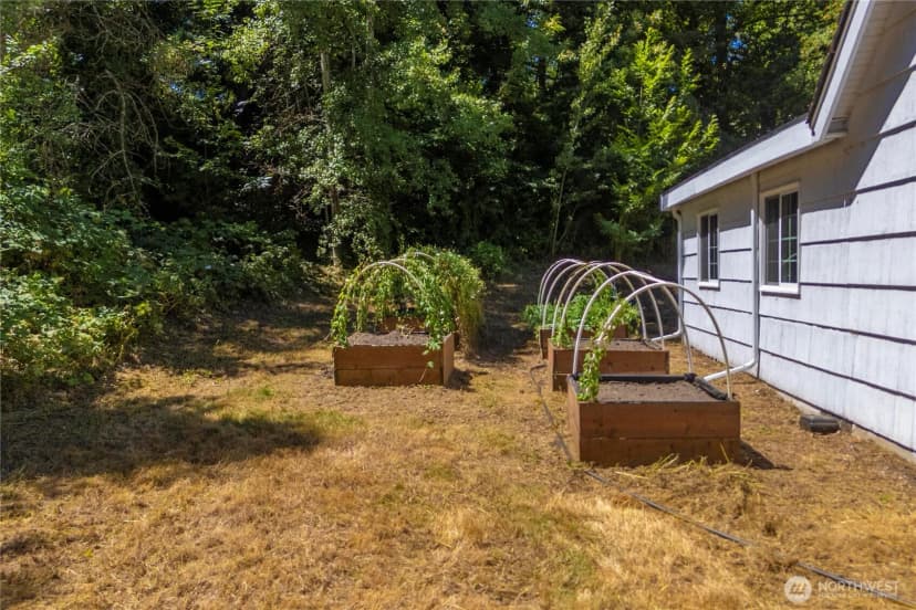 Property photo for 12027 10th Avenue S, Seattle photo 30