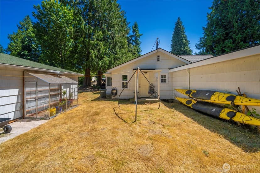 Property photo for 12027 10th Avenue S, Seattle photo 32