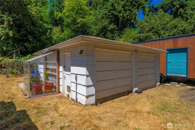 Property photo for 12027 10th Avenue S, Seattle photo 4