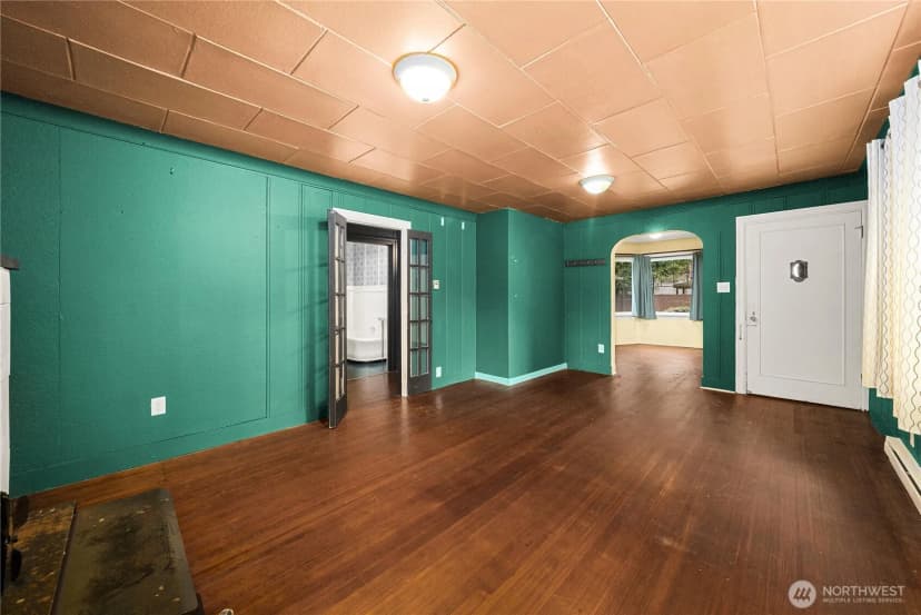 Property photo for 12027 10th Avenue S, Seattle photo 7