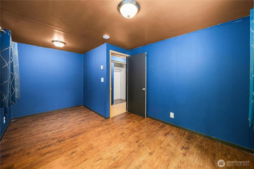 Property photo for 12027 10th Avenue S, Seattle photo 23