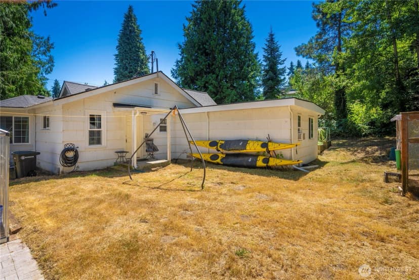 Property photo for 12027 10th Avenue S, Seattle photo 33