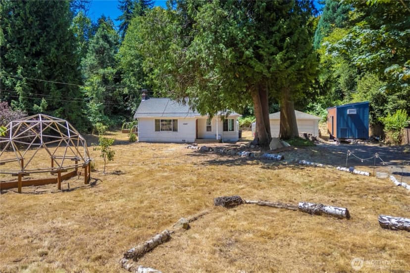 Property photo for 12027 10th Avenue S, Seattle photo 39