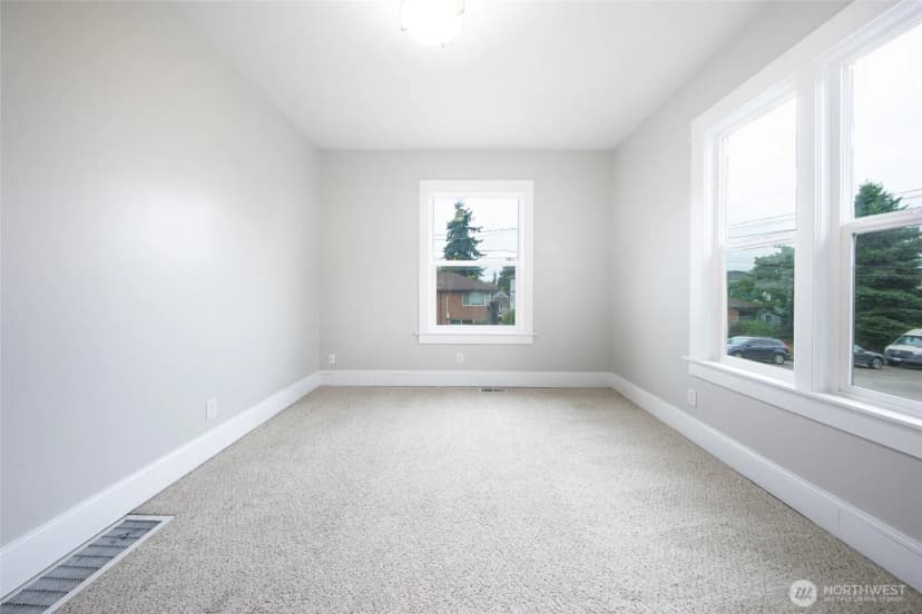 Property photo for 6753 14th Avenue Nw, Seattle photo 4