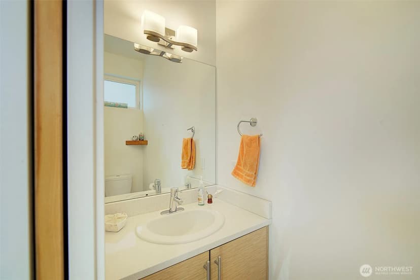 Property photo for 3444 California Avenue Sw, Seattle photo 11