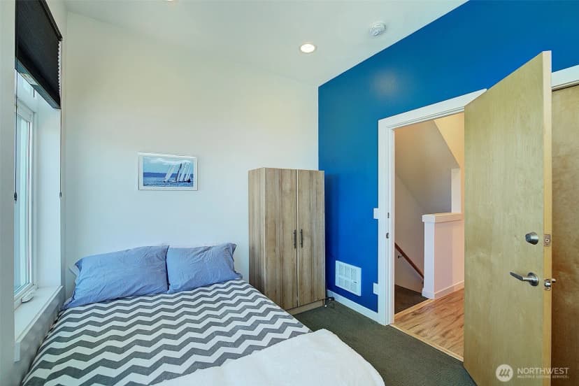 Property photo for 3444 California Avenue Sw, Seattle photo 14