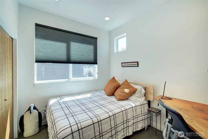 Property photo for 3444 California Avenue Sw, Seattle photo 18