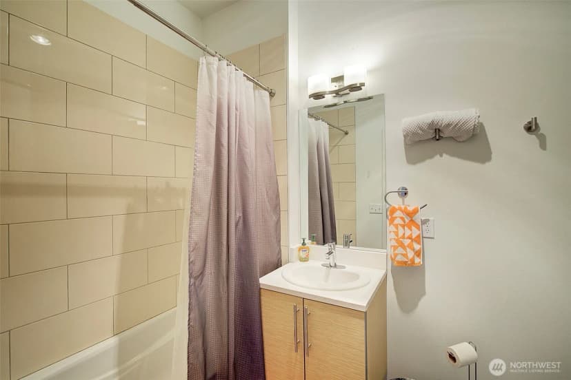 Property photo for 3444 California Avenue Sw, Seattle photo 17