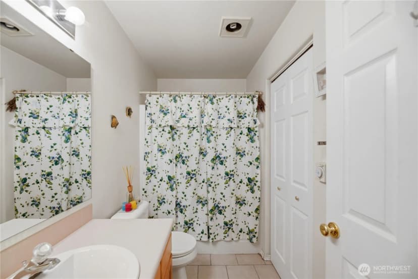 Property photo for 2001 120th Place Se #8-103, Everett photo 23