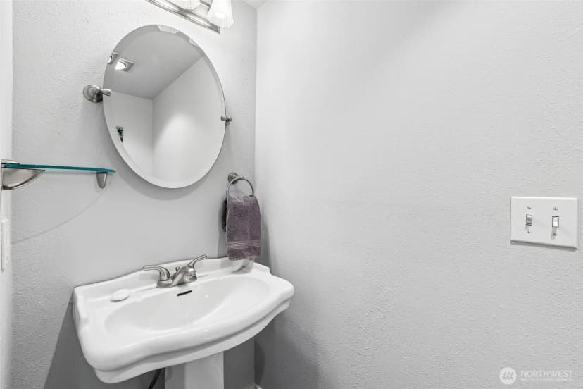 Property photo for 17001 Inglewood Road Ne #n209, Kenmore photo 4