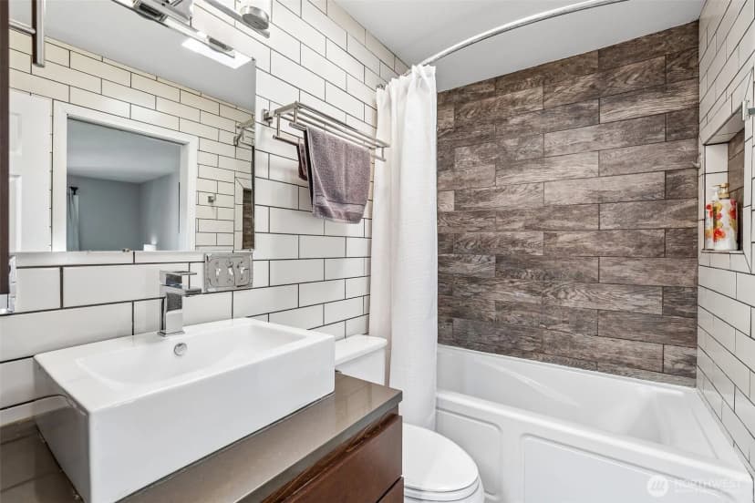 Property photo for 17001 Inglewood Road Ne #n209, Kenmore photo 14