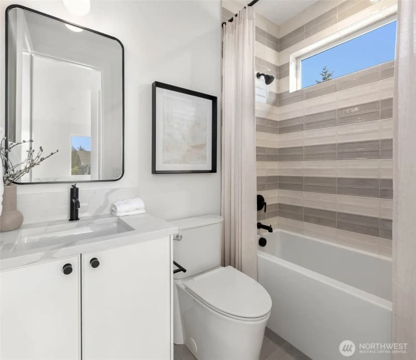 Property photo for 416 155th Avenue Se, Bellevue photo 29
