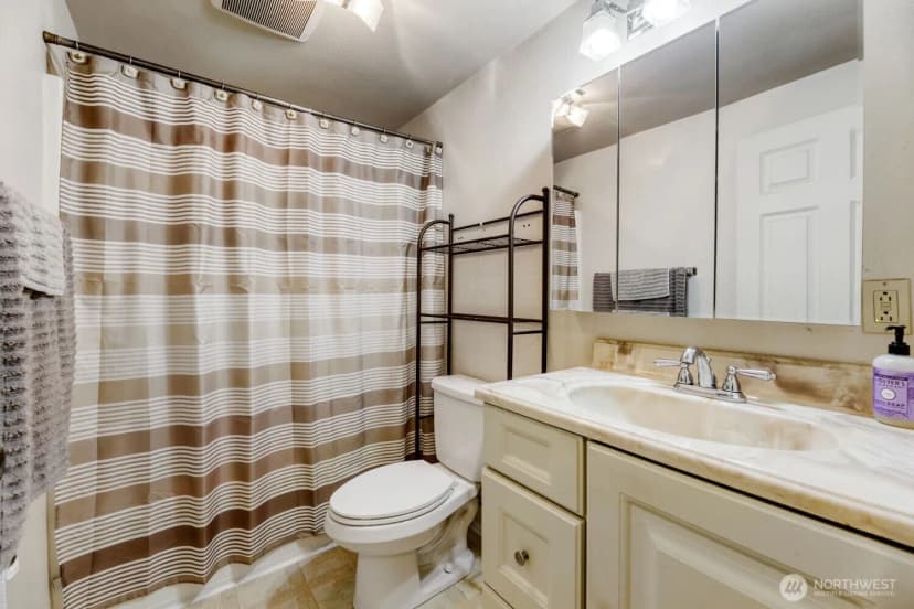 Property photo for 5703 318th Avenue Ne, Carnation photo 9
