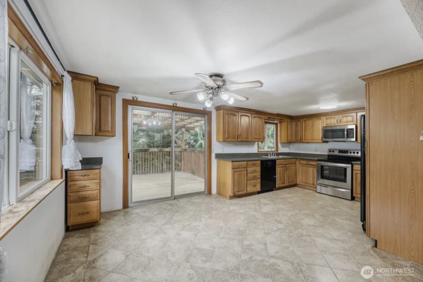 Property photo for 5703 318th Avenue Ne, Carnation photo 4