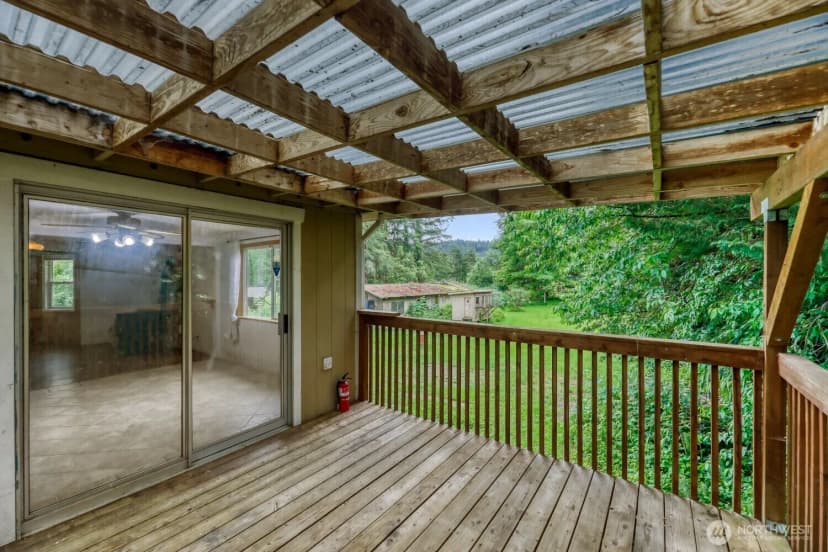 Property photo for 5703 318th Avenue Ne, Carnation photo 10