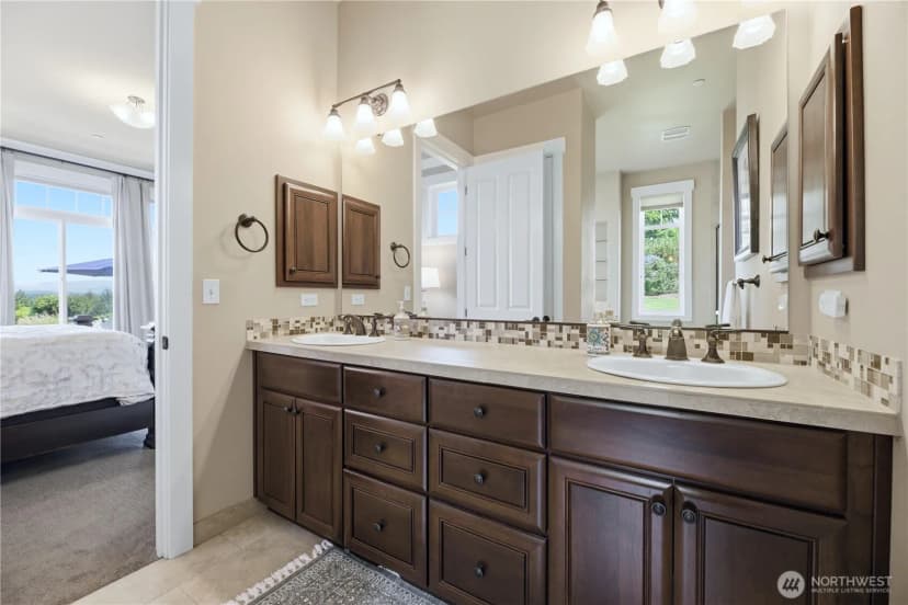 Property photo for 2416 Cascade Drive E, Roy photo 16