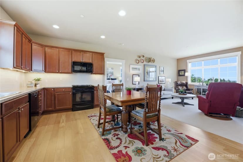 Property photo for 2416 Cascade Drive E, Roy photo 27