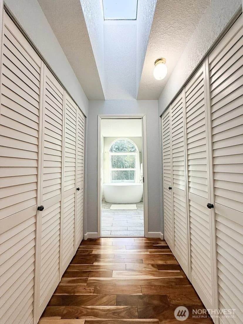 Property photo for 8610 Long Lake Road Se, Port Orchard photo 18