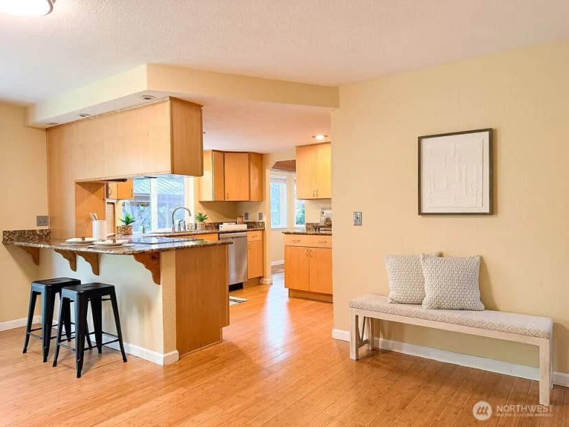 Property photo for 8610 Long Lake Road Se, Port Orchard photo 9
