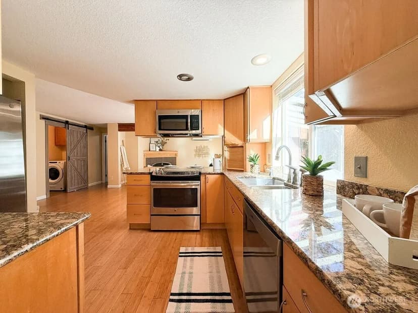 Property photo for 8610 Long Lake Road Se, Port Orchard photo 8