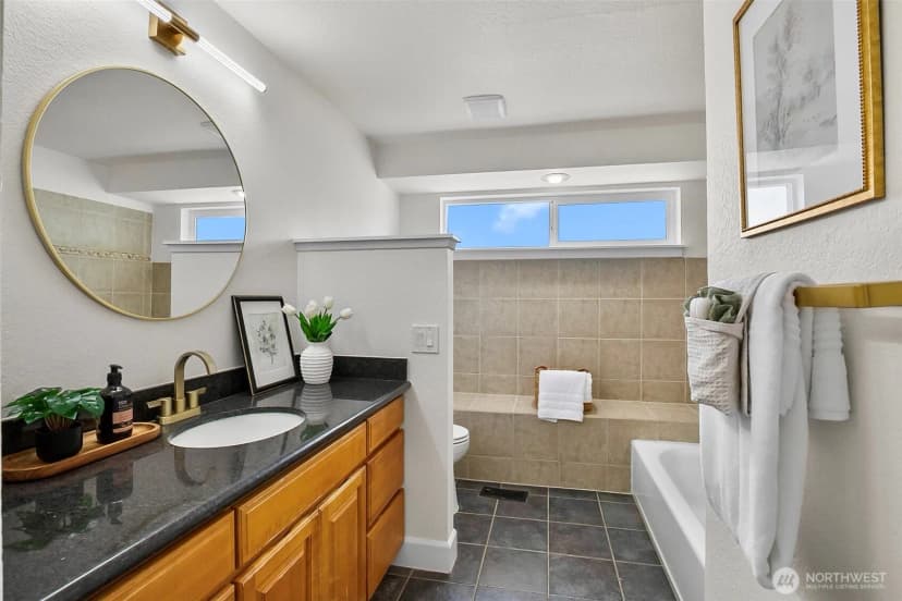 Property photo for 6164 Ne 192nd Street, Kenmore photo 23