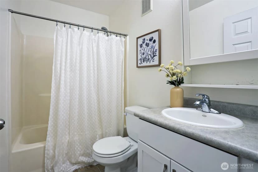 Property photo for 3406 W Government Way #7, Seattle photo 27