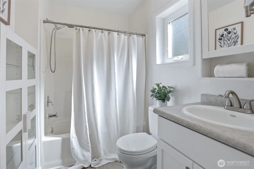 Property photo for 3406 W Government Way #7, Seattle photo 18