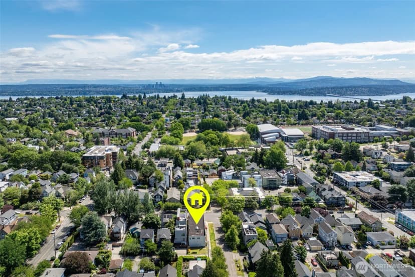 Property photo for 601 21st Avenue, Seattle photo 15