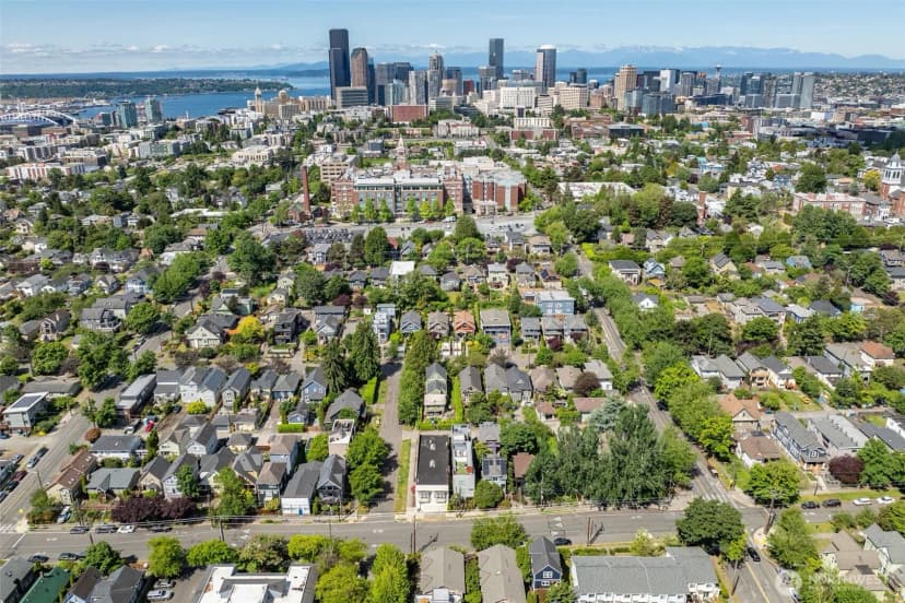 Property photo for 601 21st Avenue, Seattle photo 12