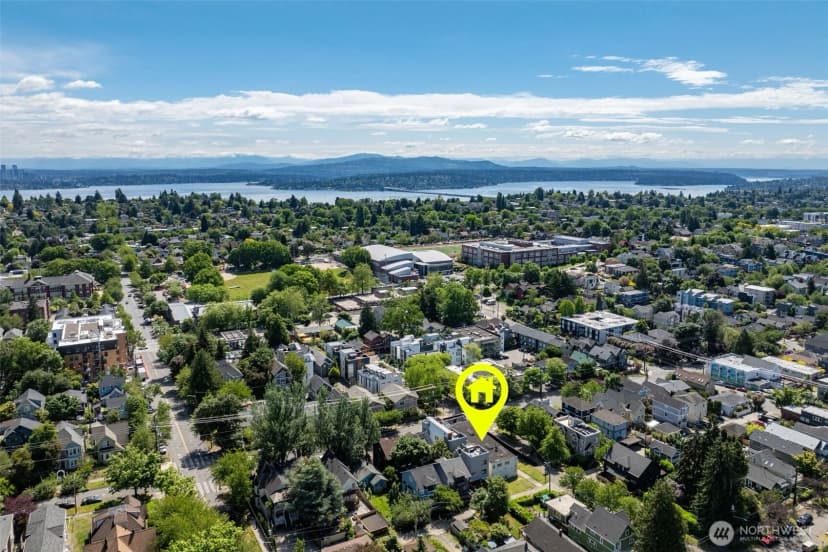 Property photo for 601 21st Avenue, Seattle photo 14