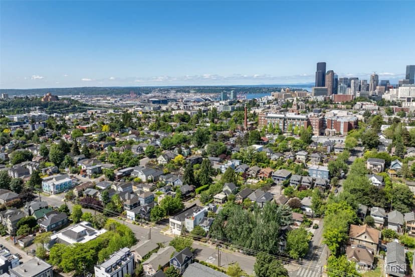 Property photo for 601 21st Avenue, Seattle photo 20