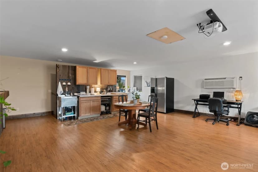 Property photo for 104 35th Street Nw, East Wenatchee photo 35