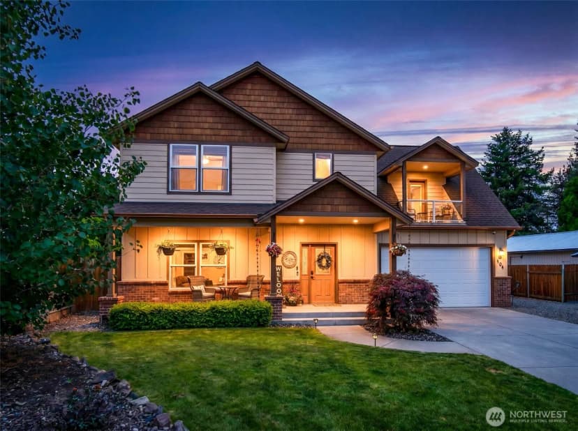 Property photo for 104 35th Street Nw, East Wenatchee photo 2