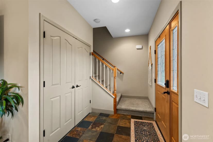 Property photo for 104 35th Street Nw, East Wenatchee photo 6