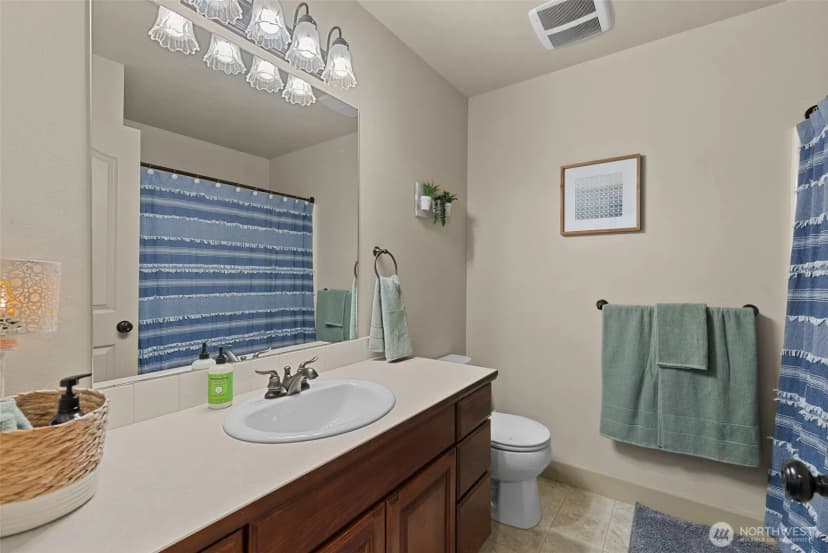 Property photo for 104 35th Street Nw, East Wenatchee photo 21