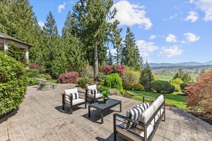 Property photo for 13748 242nd Avenue Ne, Woodinville photo 5
