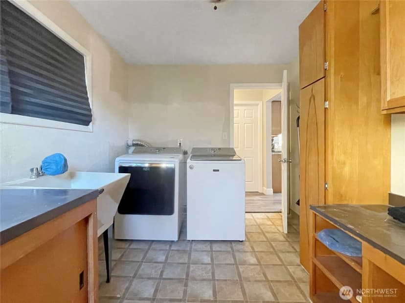 Property photo for 502 Coal Creek Road, Longview photo 16