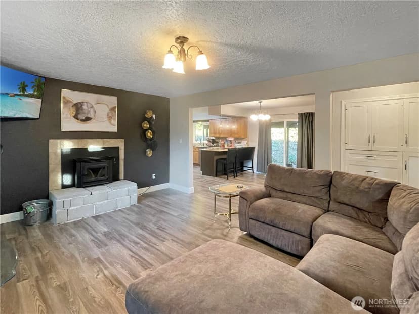 Property photo for 502 Coal Creek Road, Longview photo 6