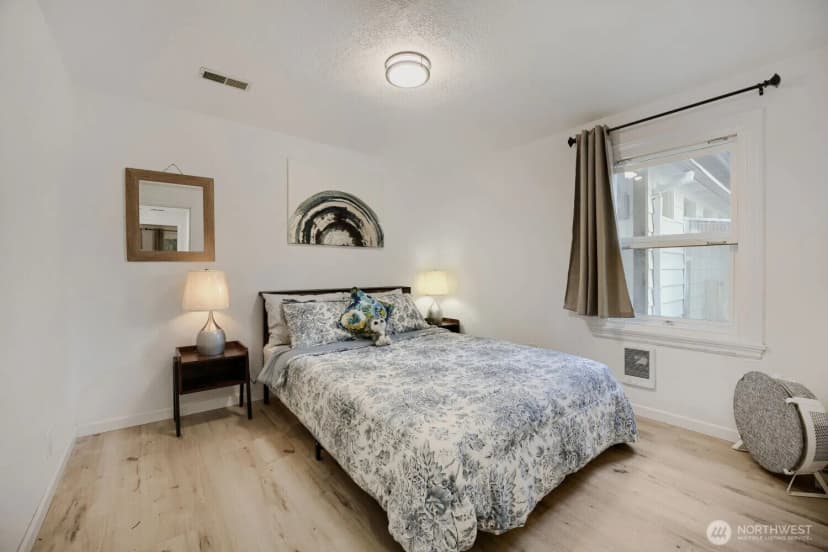 Property photo for 2315 S 116th Place, Seattle photo 34