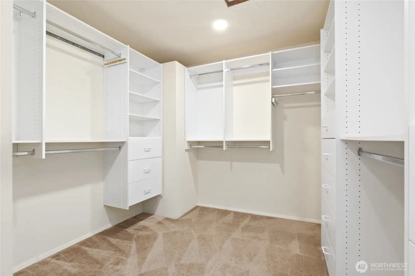 Property photo for 2833 140th Avenue Ne, Bellevue photo 32