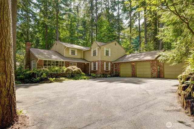 Property photo for 2833 140th Avenue Ne, Bellevue, WA 98005